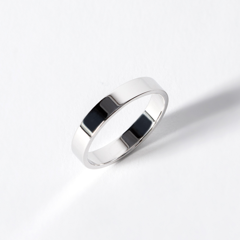 a white gold band