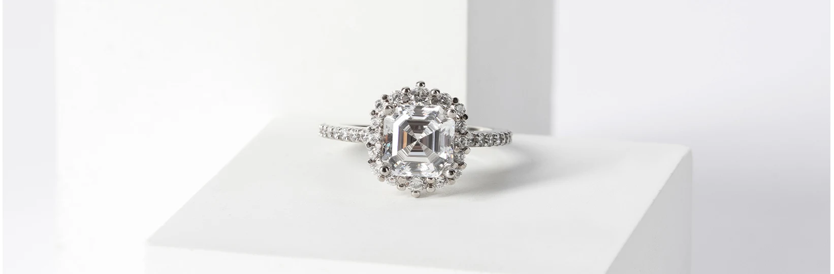 an asscher cut engagement ring